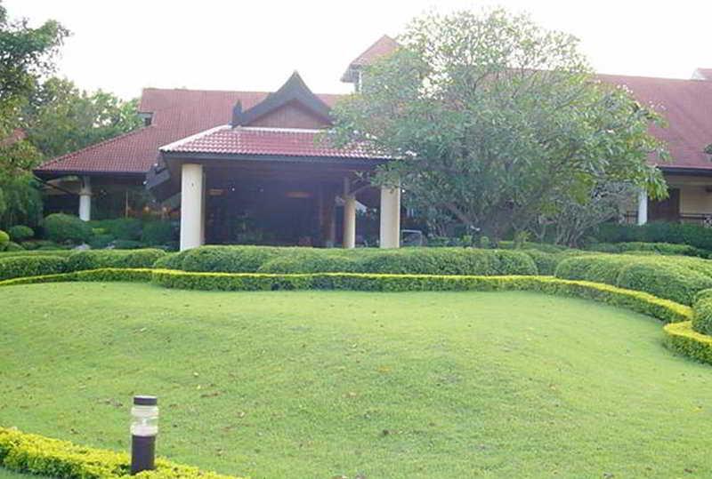 Pavilion Rim Kwai Resort Kanchanaburi Extérieur photo