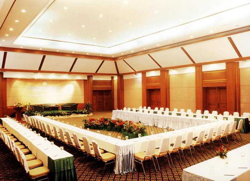 Pavilion Rim Kwai Resort Kanchanaburi Extérieur photo