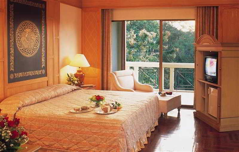 Pavilion Rim Kwai Resort Kanchanaburi Extérieur photo